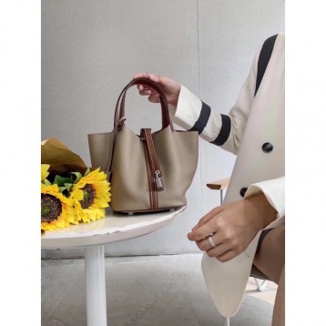 Hermes エルメス ☆ 2021年最新なクラシックな Picotin 21 手提げ袋